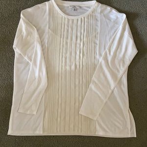 Halston ivory pleated front long sleeve shirt. Lined front. large